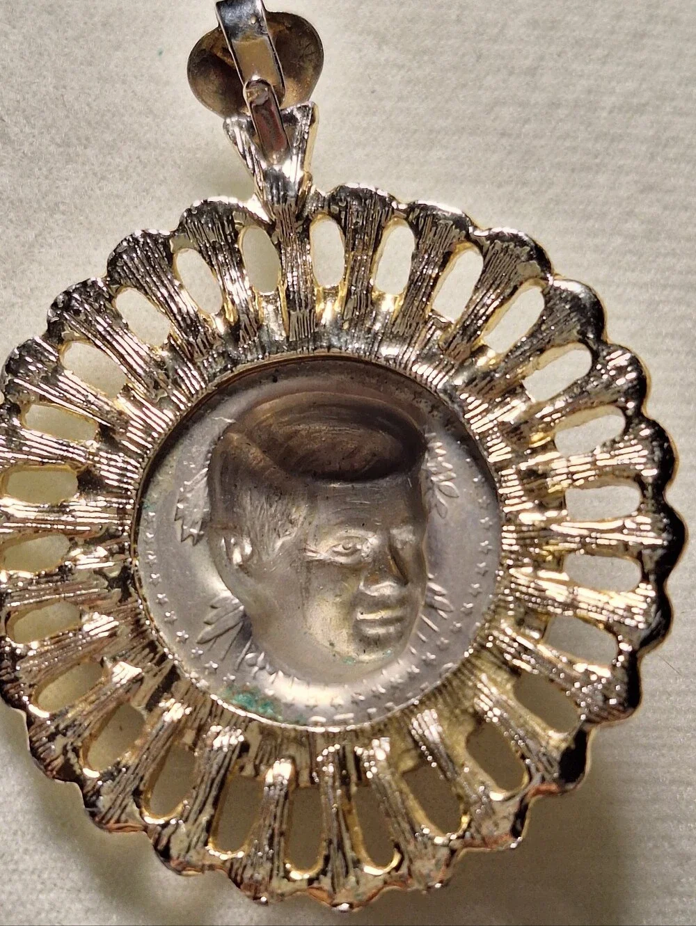Vintage 1974 John F. Kennedy half dollar 3D pop-out Pendant